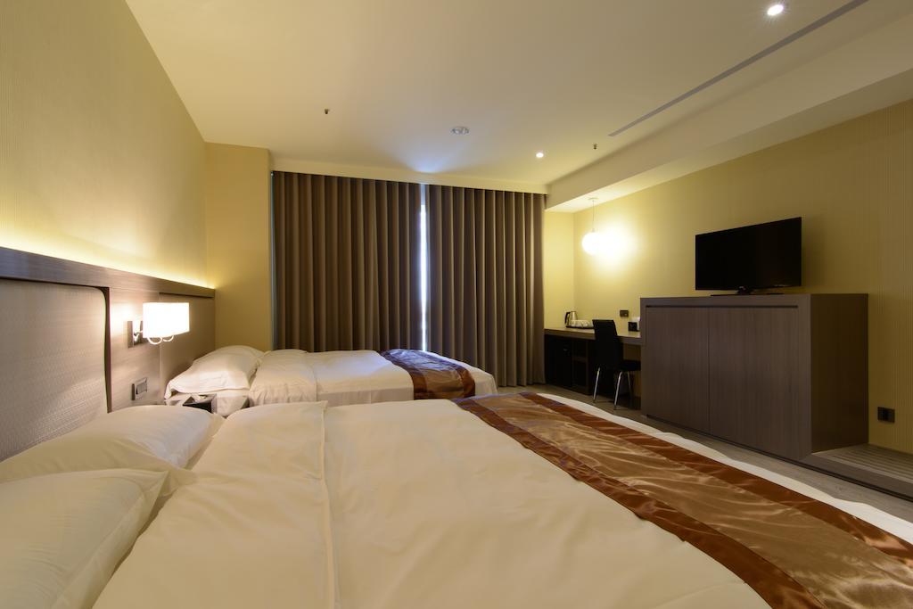 Grand Crystal Hotel Thành phố Tân Trúc Phòng bức ảnh