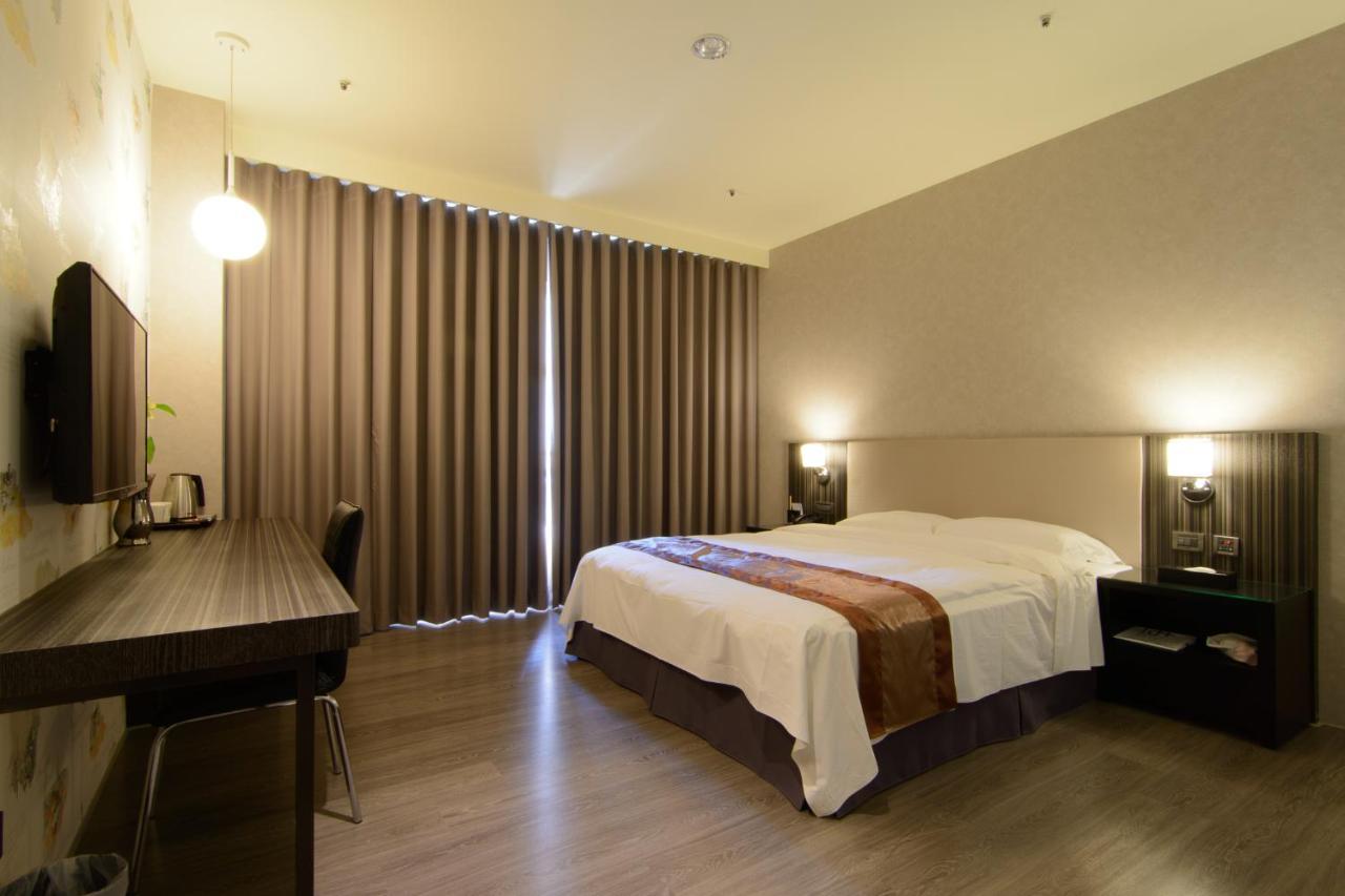 Grand Crystal Hotel Thành phố Tân Trúc Ngoại thất bức ảnh