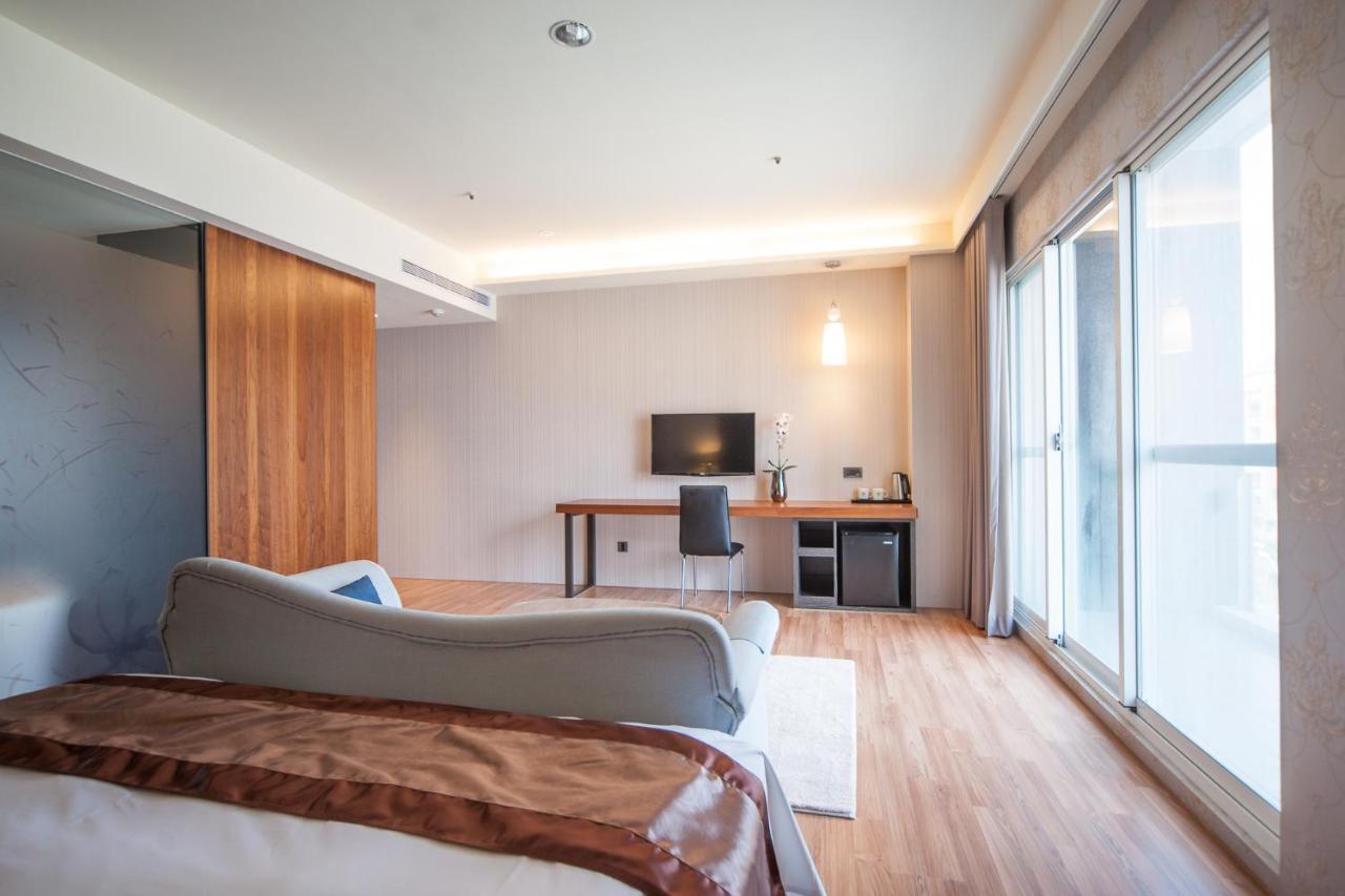 Grand Crystal Hotel Thành phố Tân Trúc Ngoại thất bức ảnh