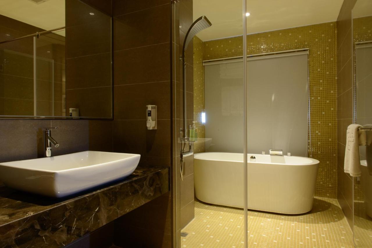 Grand Crystal Hotel Thành phố Tân Trúc Ngoại thất bức ảnh